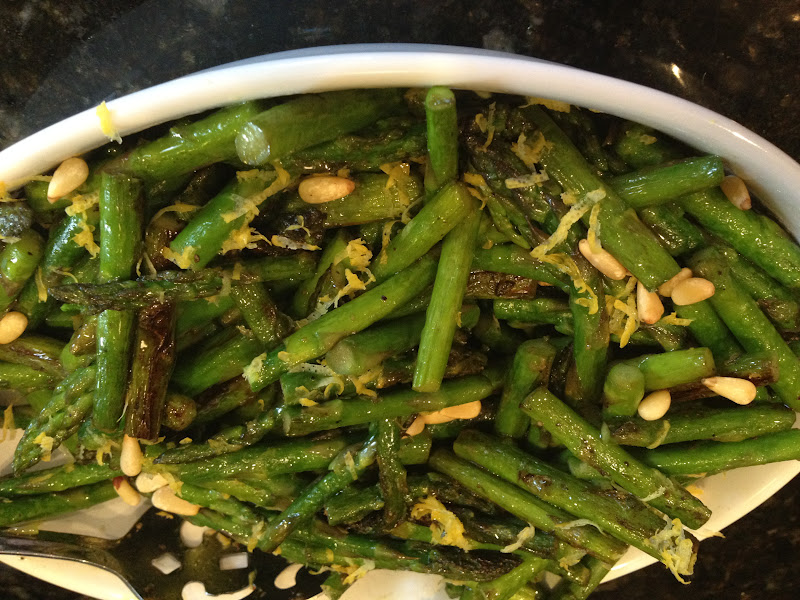 Lex's Life Lemony Asparagus With Pine Nuts